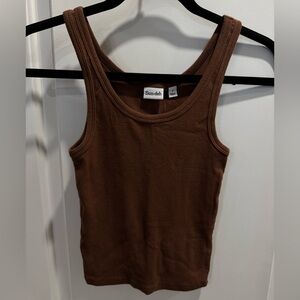 brown ribbed crop tank